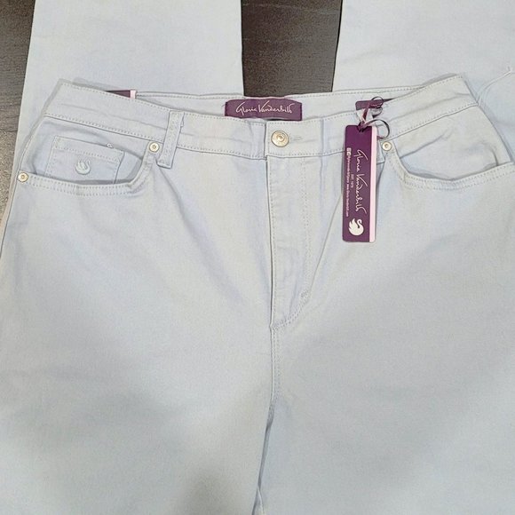 Gloria Vanderbilt Amanda Slimming Jeans (Blue / Link Water) - Picture 3 of 6